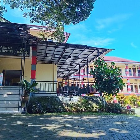 Bayak Hotel Bumdes Cipayung & Resort Ciguntur Extérieur photo